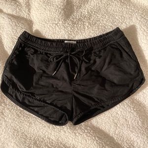 Aritzia Community Linen Shorts